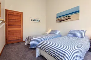 Bay Parklands, Townhouse 15, 2 Gowrie Avenue - Image 2
