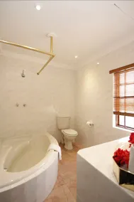 Annabels of Bryanston Hotel - Image 4