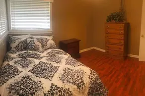 Comfortable 2 Bedroom Close to Waycross Downtown - Image 2