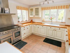 Cheriton Villa - Image 4