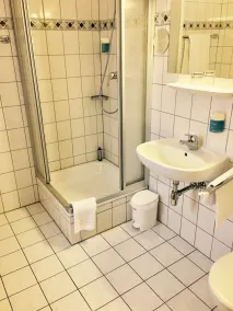 Amadeus Hotel Deutscher Hof - Image 4