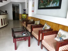 Tulip Hotel - Image 4