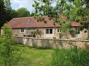 The Long Barn - Image 3