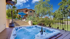 Private Wine Country Resort 4 Bedrooms 3 Bathrooms Estate - Image 4