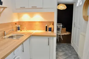 Nice cozy and welcoming apt in a quiet suburb - Image 2