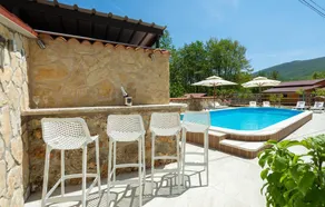 Beautiful Home in Vrlika With Wifi, Outdoor Swimming Pool and Heated Swimming Pool - Image 5