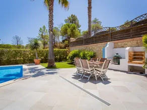 Villa N Luxury Property - Image 4