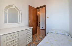 Beautiful Apartment in Montepaone With 3 Bedrooms - Image 4