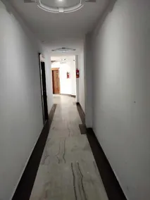 HMC Hotel - Image 4
