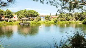 Appartamento con terrazza, giardino e idromassaggio | Vista sul giardino - Image 3