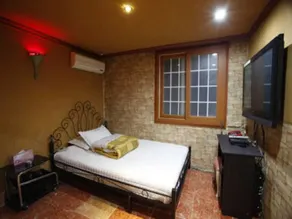 Songdo Hotel Queen - Image 4