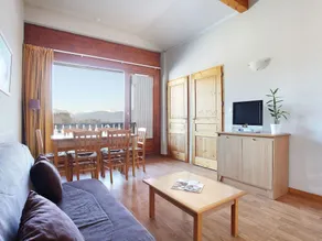 Rustic Studio in Wooded Area at 50 m. From the ski Lift - Image 5