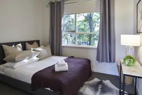 1 Bedroom Apt With Parking Stroll to Elwood Beach - Image 3