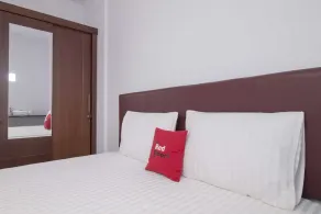 RedDoorz Near Siloam Karawaci 2 - Image 2
