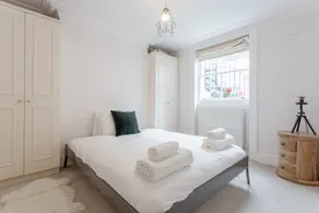 Apartment In Camden Accommodates 4 - Image 5