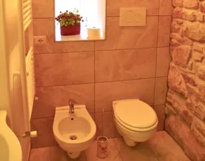 Studio in Castelmezzano, With Wonderful Mountain View, Furnished Balcony and Wifi - Image 5