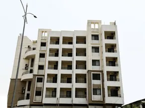 Hotel Ornate by OYO Rooms - Image 3