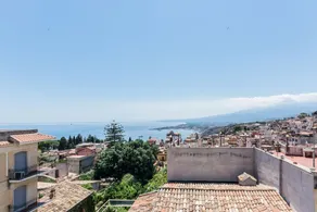 Teatro Greco Balcony Apartment - Image 4