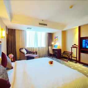 Chengdu Xunyin Hot Spring Garden Food Hotel (Chunxi Road & Taikoo Li Branch) - Image 4