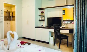 Chalong Boutique Inn - Image 2