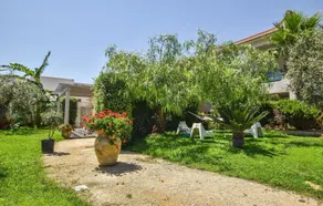 Awesome Home in Triscina di Selinunte With Jacuzzi, 1 Bedrooms and Wifi - Image 4