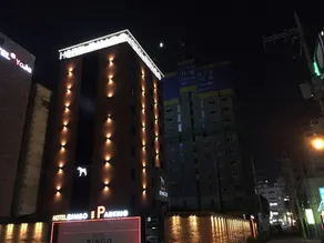Hotel Bingo - Image 4