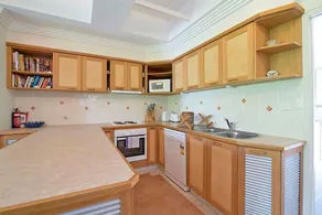 Byron Bay Accom - Byron Break - 4/32 Tennyson St - Image 3