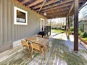 East Austin Bungalow - 3 Br Home - Image 2