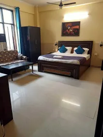 City Stay Hotel - Image 4
