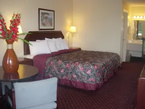 Western Inn and Suites Douglas - Image 2