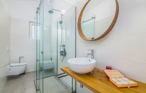 Beautiful Home in Vrh With Outdoor Swimming Pool, Wifi and 3 Bedrooms - Image 5
