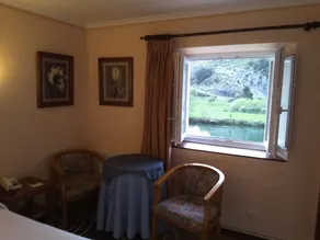Hostal Rio Deva - Image 4