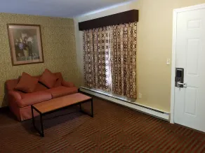 All Seasons Inn Bourne - Image 4