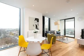 Modern 2 bed for 4 Guests - 15 Mins to LDN Bridge! - Image 4