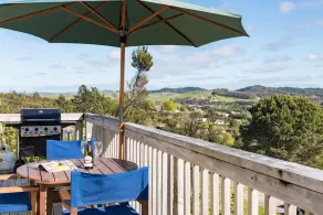 Sunseeker Cottages Motel - Image 2