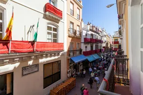 Atico Centro calle Sierpes 4 pax - Image 4