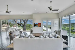 THE Above Vista Estate on Lake Austin - Image 2