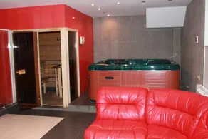 Nyvky Plaza Hotel - Image 4