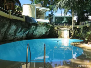Sun Apartelle Hotel - Image 2