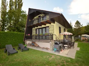 Cozy Chalet in Pilsen With Swimming Pool, Garden, Balcony - Image 3