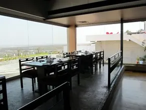 Sea Rock Inn - Image 4