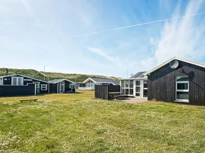 Cosy Holiday Home in Ulfborg Near Beach - Image 4