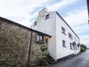High House - Image 2