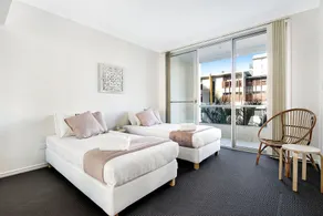 Broabdeach Sleek & Stylish Living - Image 5