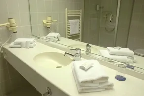 Upstalsboom Hotel Friedrichshain - Image 4
