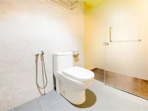 Cool Hotel - Image 2