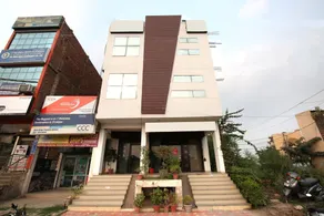 Hotel Oak By OYO Rooms - Image 3