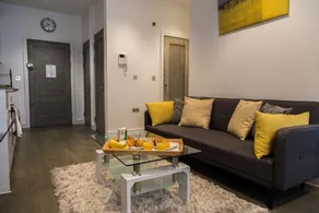 Brickfield Court Serviced Apartment by Ferndale - Image 2