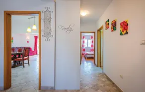 Beautiful Home in Podpican With Wifi and 3 Bedrooms - Image 5