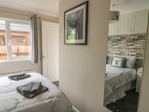 34 Stag Lodge - Image 3